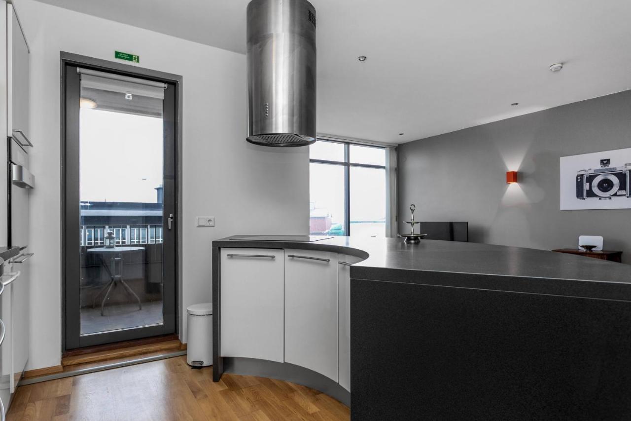 Sunny Apartment - By The Sea In City Center Reykjavík Dış mekan fotoğraf